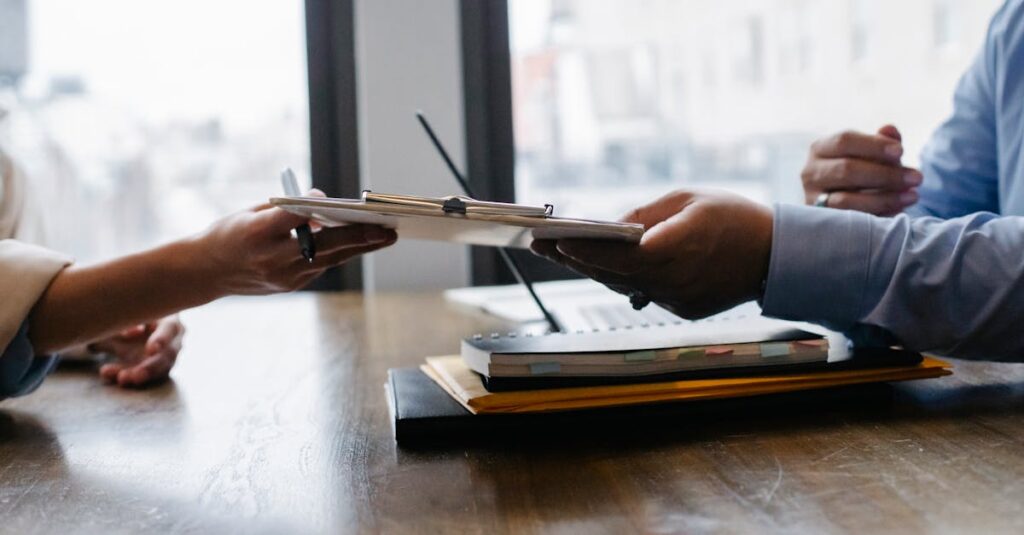 agence de recrutement spécialisée en conformité, dédiée à trouver les meilleurs talents pour assurer le respect des réglementations et la gestion des risques en entreprise.