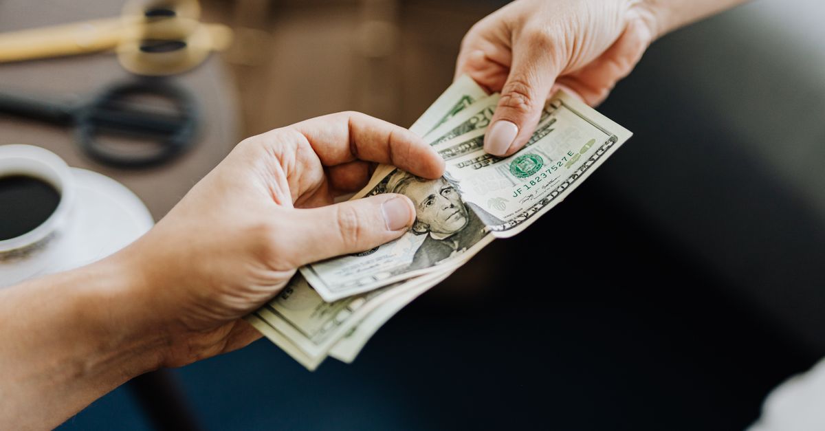 découvrez comment calculer le salaire net à partir du salaire brut, comprendre les déductions et optimiser votre rémunération en france.