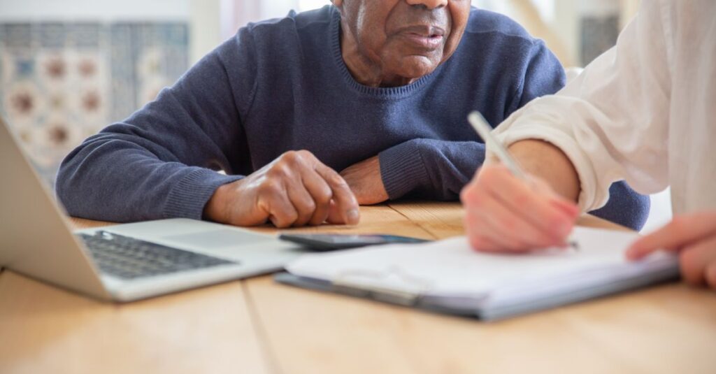 découvrez tout ce que vous devez savoir sur les pensions : calcul, types, réformes et conseils pour préparer votre retraite sereinement.