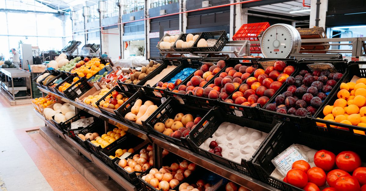 découvrez les dernières tendances et stratégies dans le secteur du retail pour optimiser votre commerce de détail et améliorer l'expérience client.