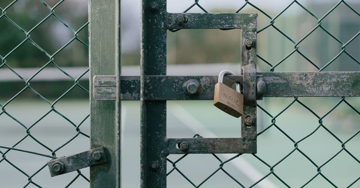 accédez en toute sécurité à vos données grâce à des solutions de protection avancées garantissant confidentialité et contrôle d'accès optimal.